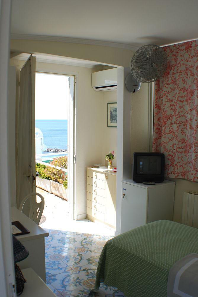 Hotel La Palma Sant'Angelo  Buitenkant foto